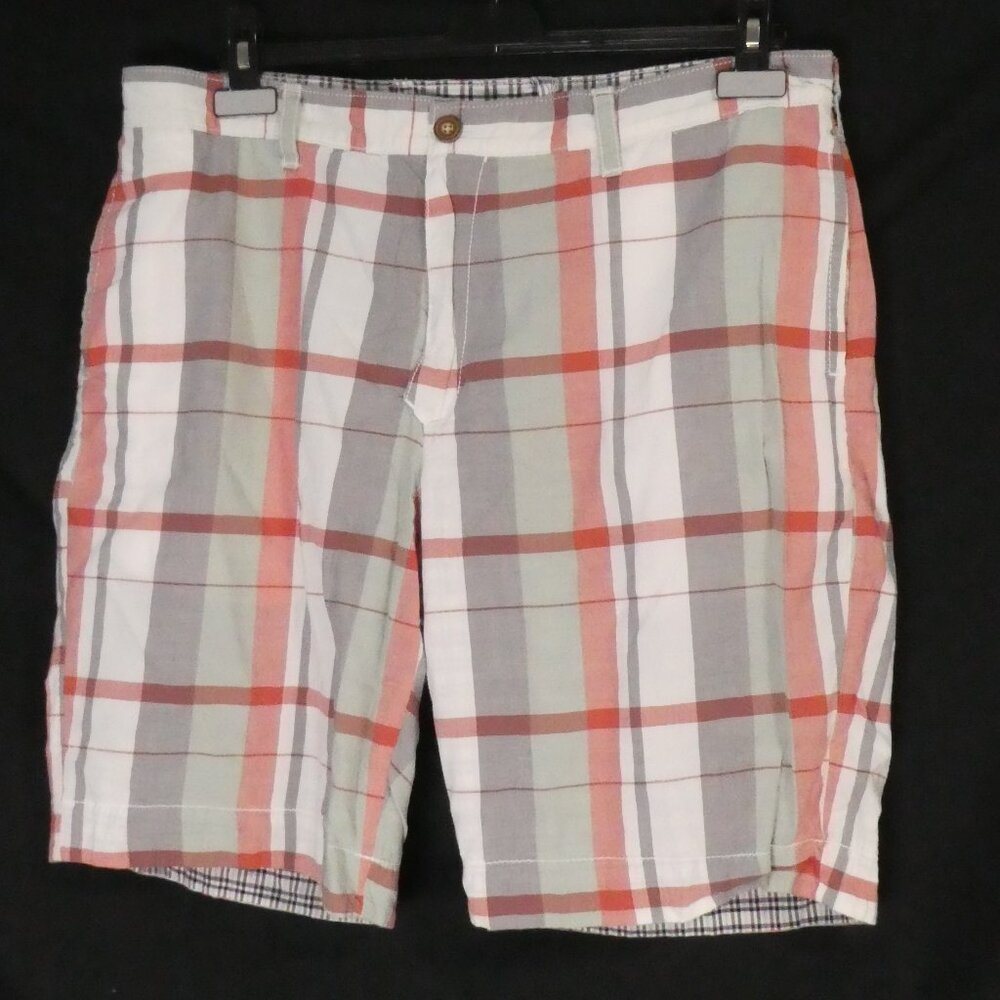 Reversible Plaid Shorts | size 36 | Button and Zipper Closure | Pockets